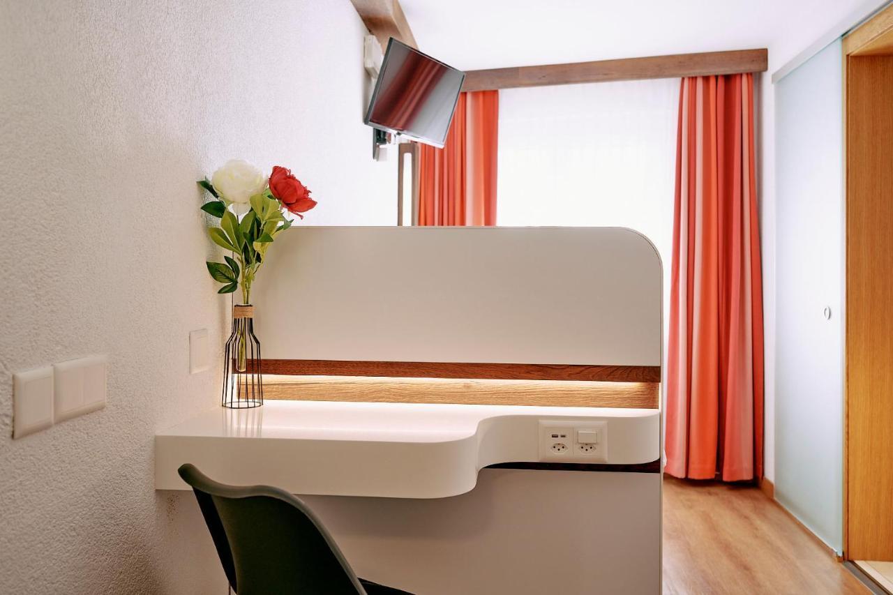 Elite Hotel Visp Luaran gambar