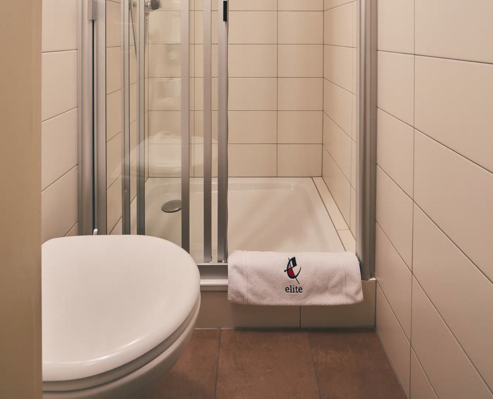 Elite Hotel Visp Luaran gambar