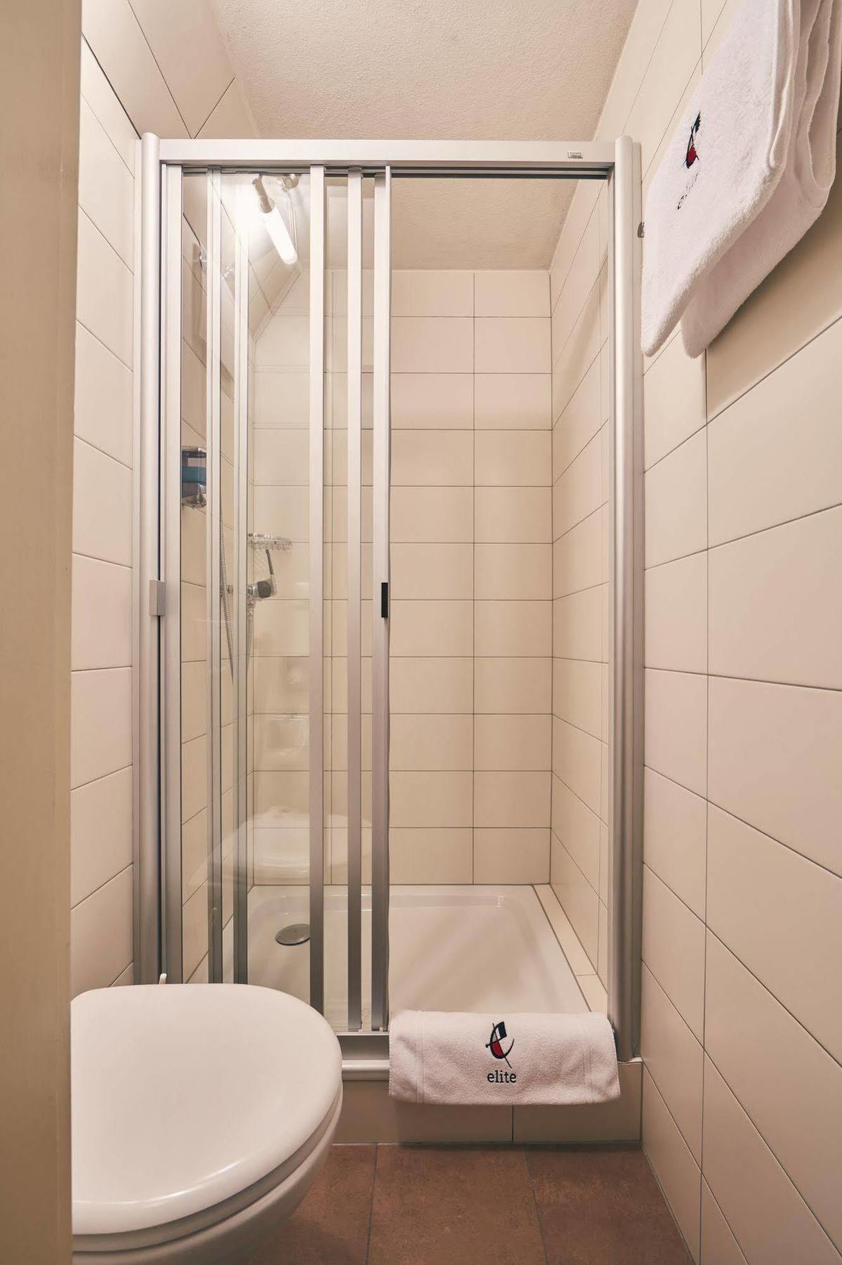 Elite Hotel Visp Luaran gambar